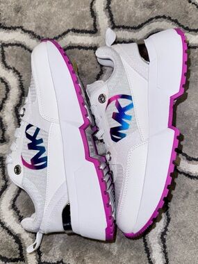 New- Michael Michael Kors Cosmo Sport Sneaker - Kids'- size 4